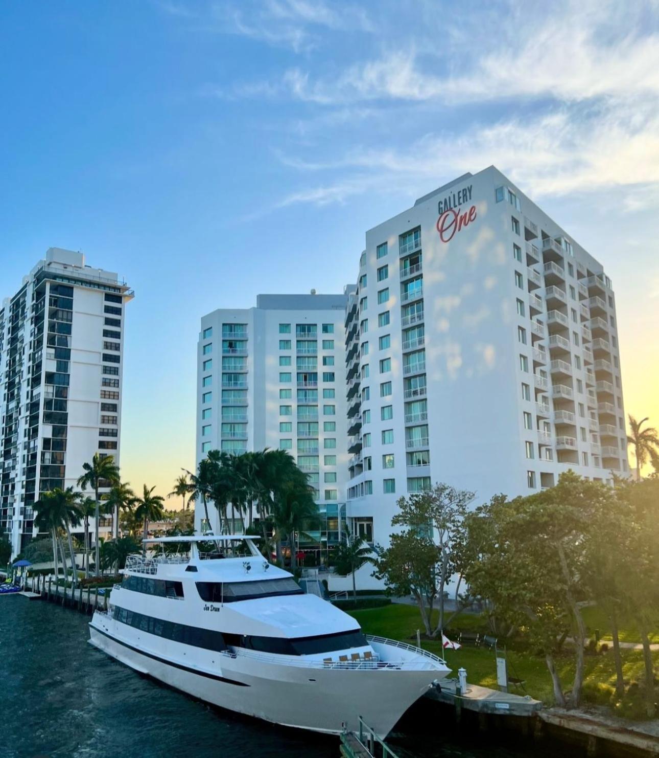 Galleryone Doubletree Hilton Gc Turtle Cove Fort Lauderdale Exterior foto